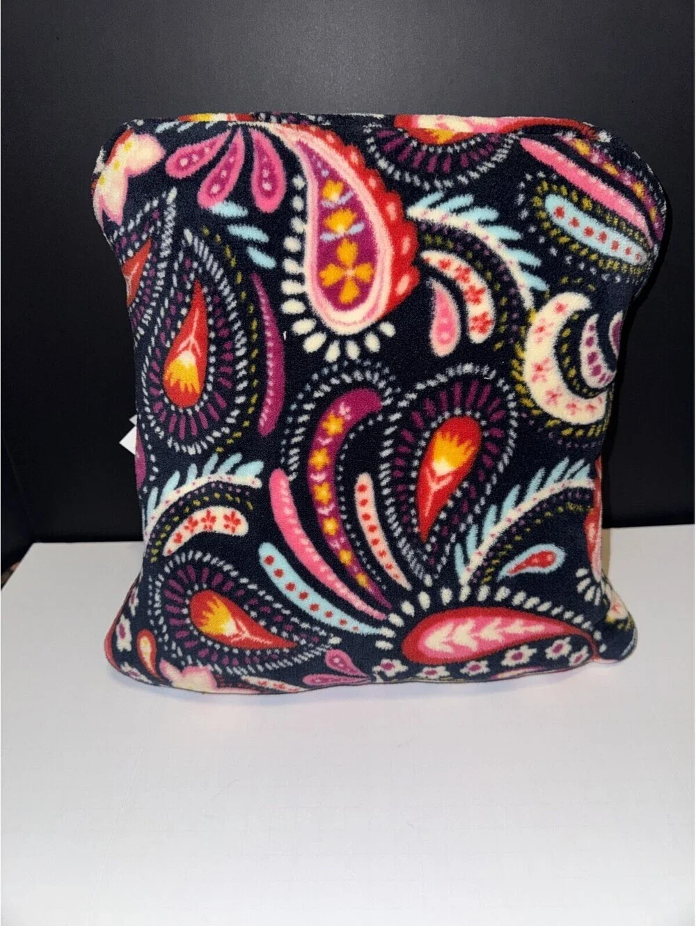 Vera Bradley Painted Paisley 60 by 45 Travel Fleece Pillow/Blanket NWT Navy